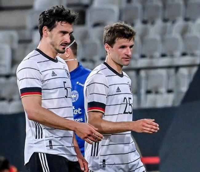 德国队险胜丹麦队，黄鸭组合惊艳四座