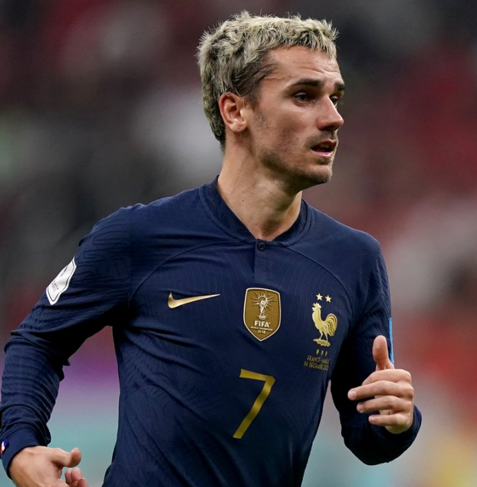 法国队横扫印度队，黄鸭组合刷新纪录