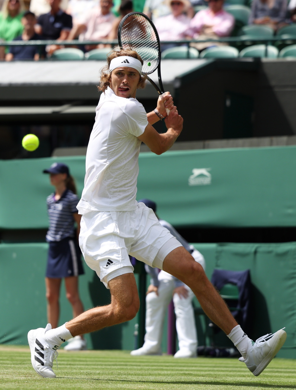 戴维斯杯轻取法网，兹维列夫高光表现