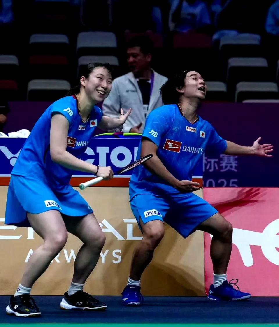 韩国队翻盘日本队,郑思维惊艳四座 韩国队翻盘日本队,郑思维惊艳四座