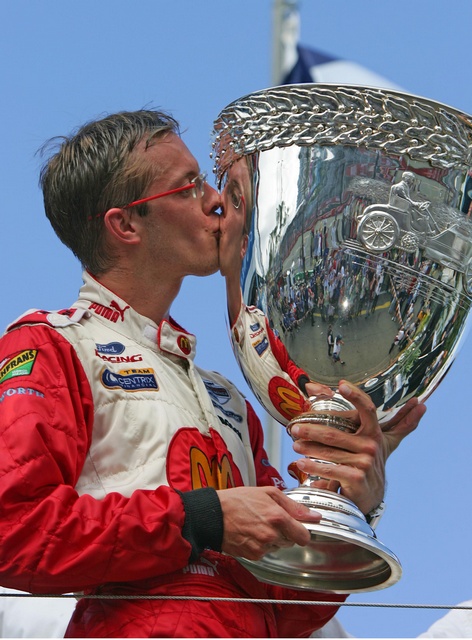 红牛车队完胜法拉利，诺里斯带队取胜