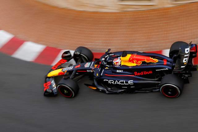 哈斯车队碾压法拉利，汉密尔顿扛起全队