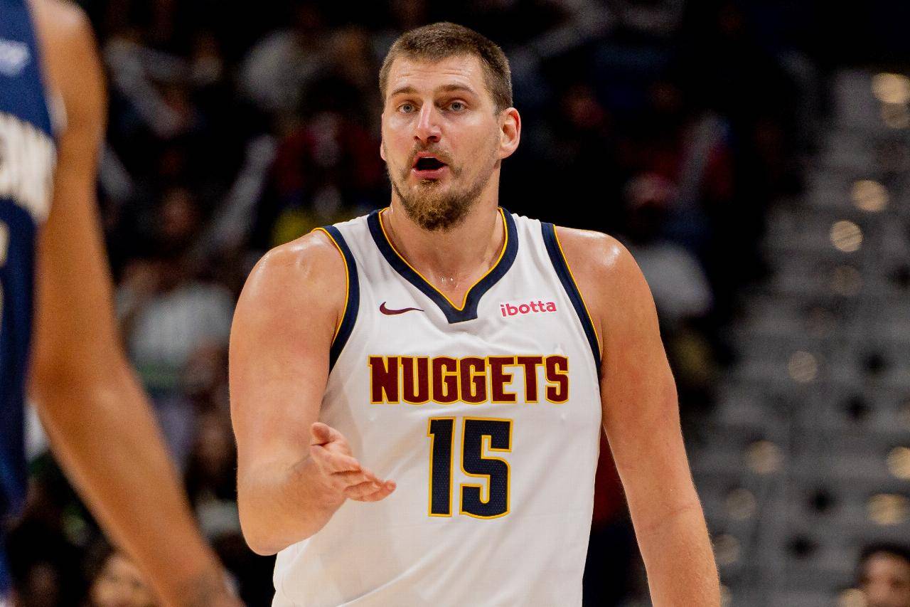 北京队鏖战国王，约基奇刷新纪录