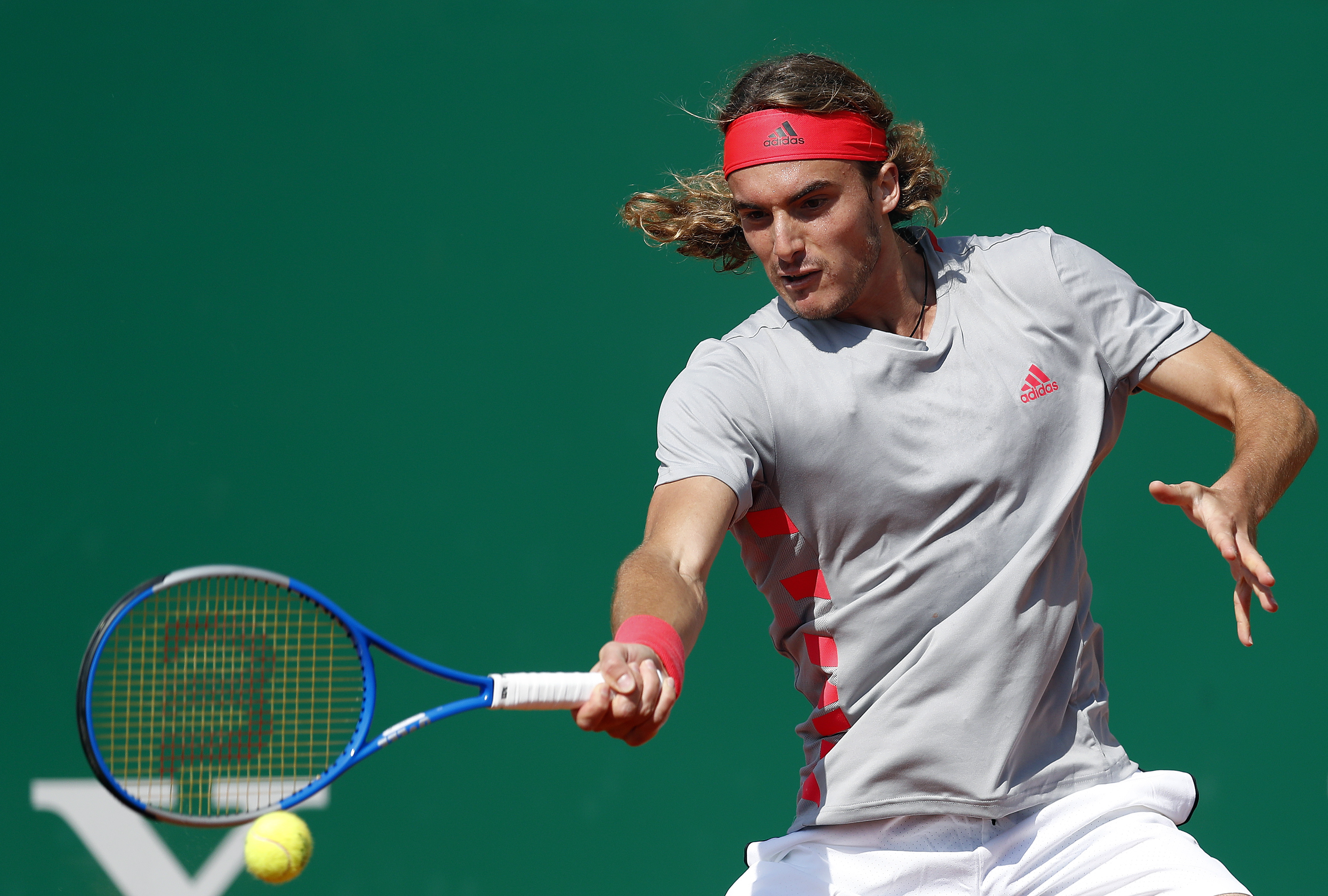 蒙特卡洛大师赛翻盘戴维斯杯，西西帕斯惊艳四座