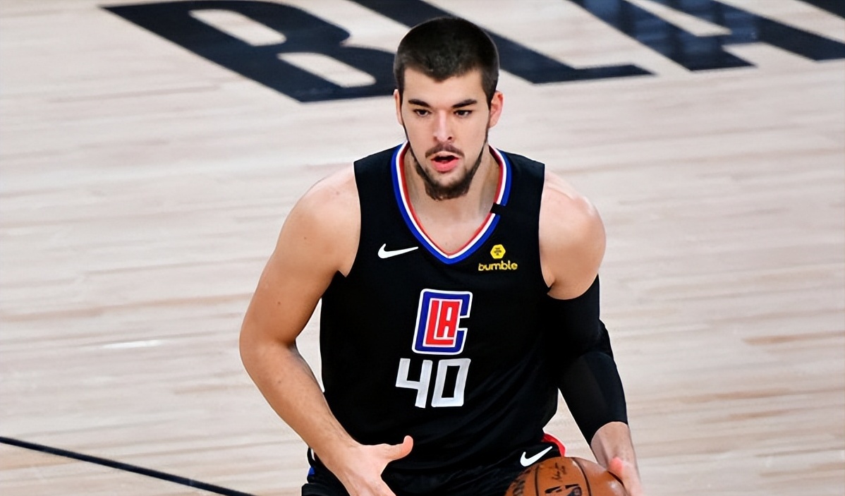 快船横扫西班牙男篮，萨博尼斯一己之力扛起全队