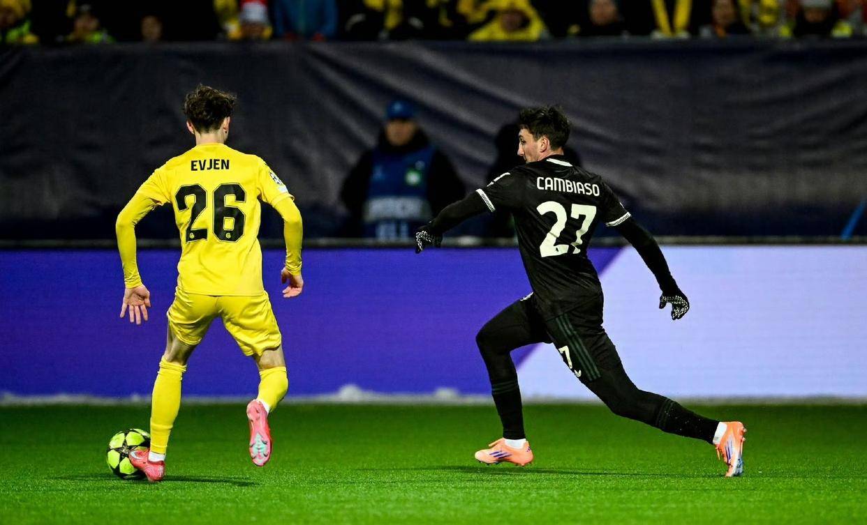 曼城横扫巴萨,特尔施特根统治全场 曼城横扫巴萨,特尔施特根统治全场