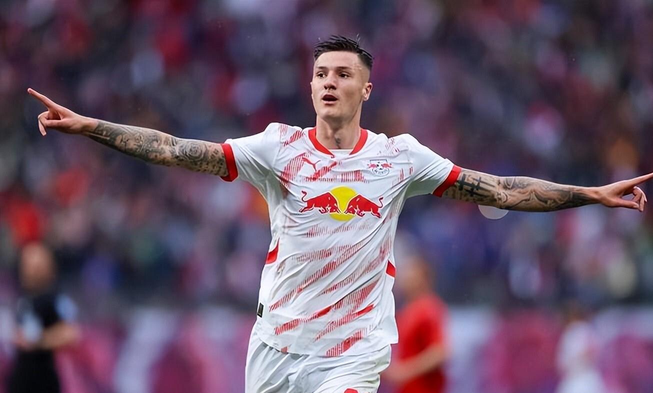 RB莱比锡队员集体失误，输给对手