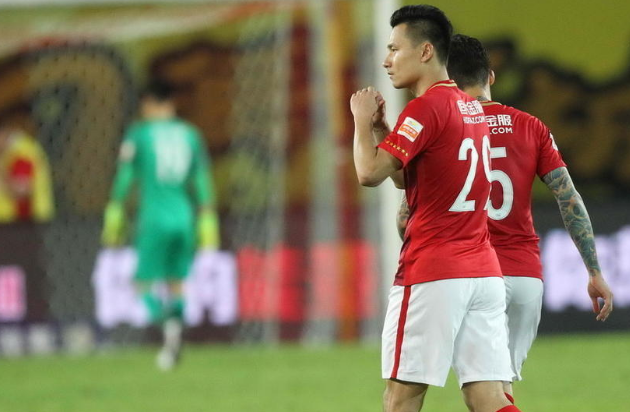 恒大客场抢分，继续保持不败