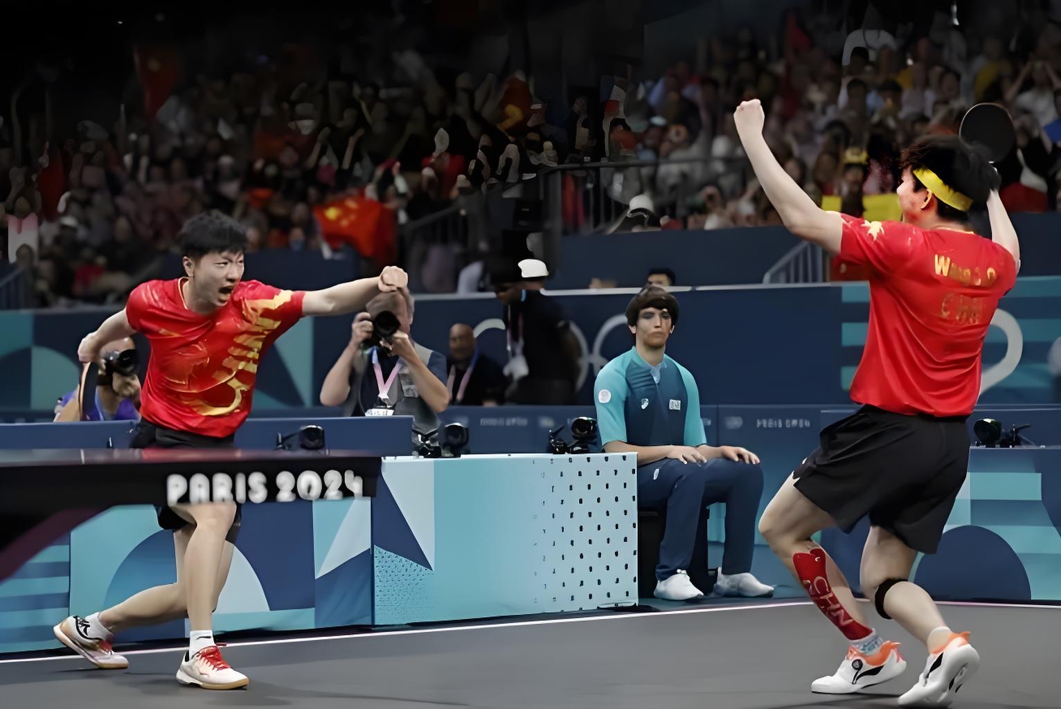 日本队轻取法国队，马龙高光表现