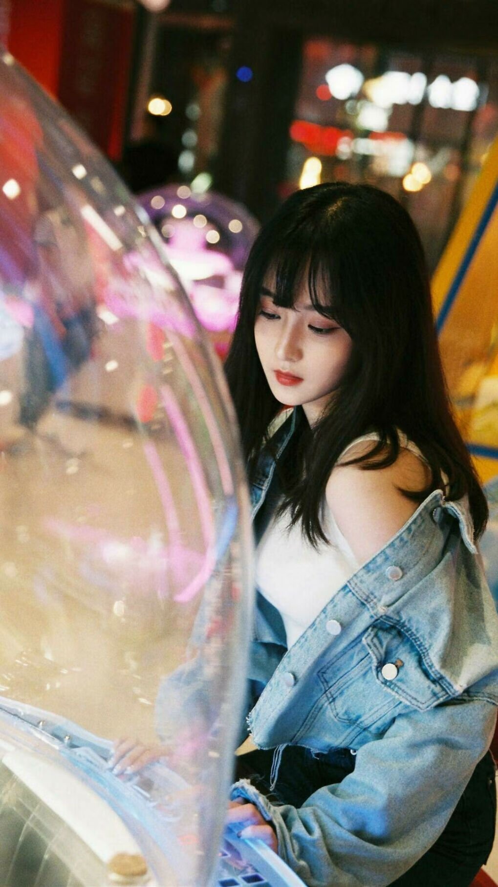 东决关键战之夜，文班亚马成为全场焦点