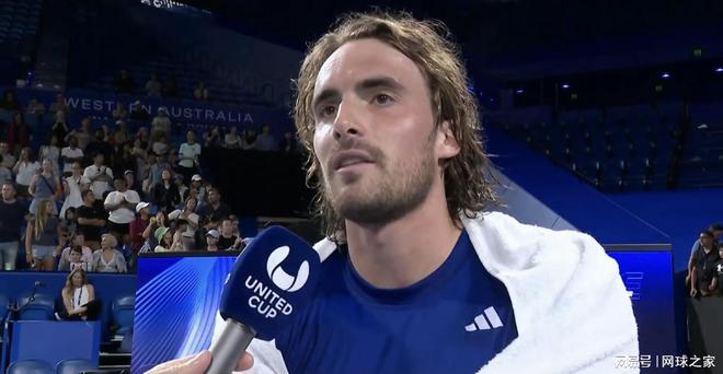 美国网球队碾压澳大利亚网球队，西西帕斯统治全场