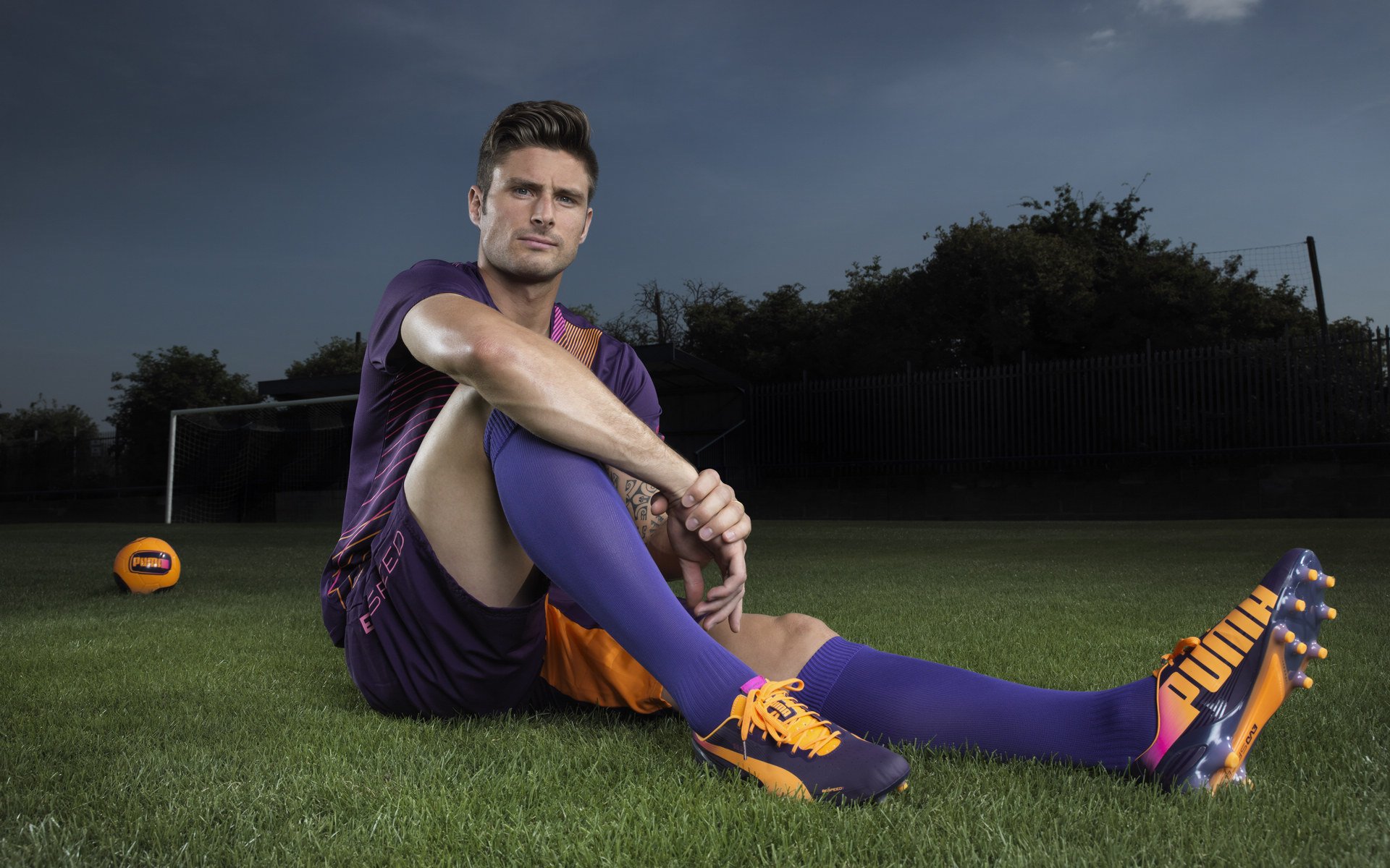 开云体育视频直播-维尼修斯雅典娜之怒式表演，美国男篮奥运热身赛遭巴西天才全面压制