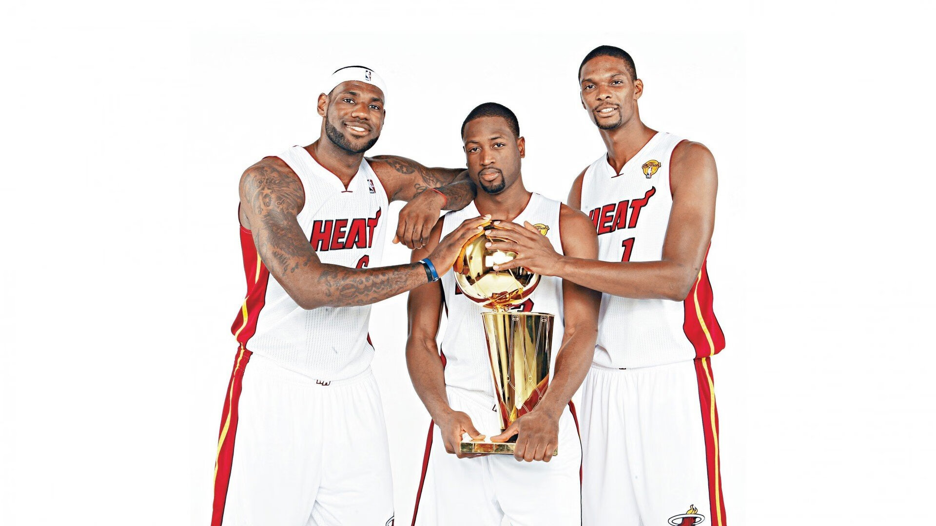 湖人淘汰赛过关篮网，约基奇关键制胜，一场跨越东西部的战术博弈